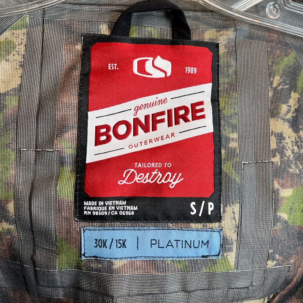 Bonfire Snow Jacket - Picture 11 of 12